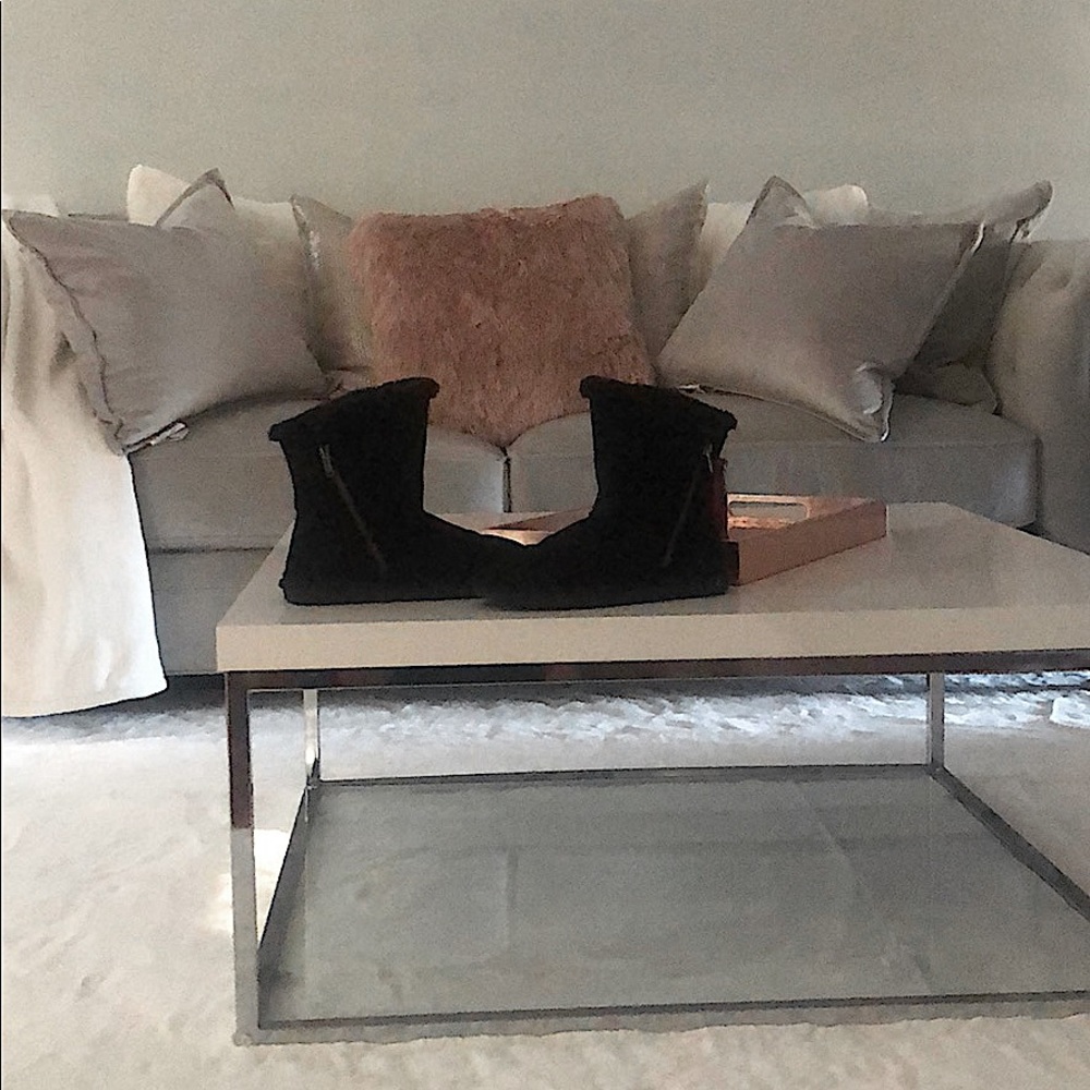 Nice comfy boots and they really help my feet!